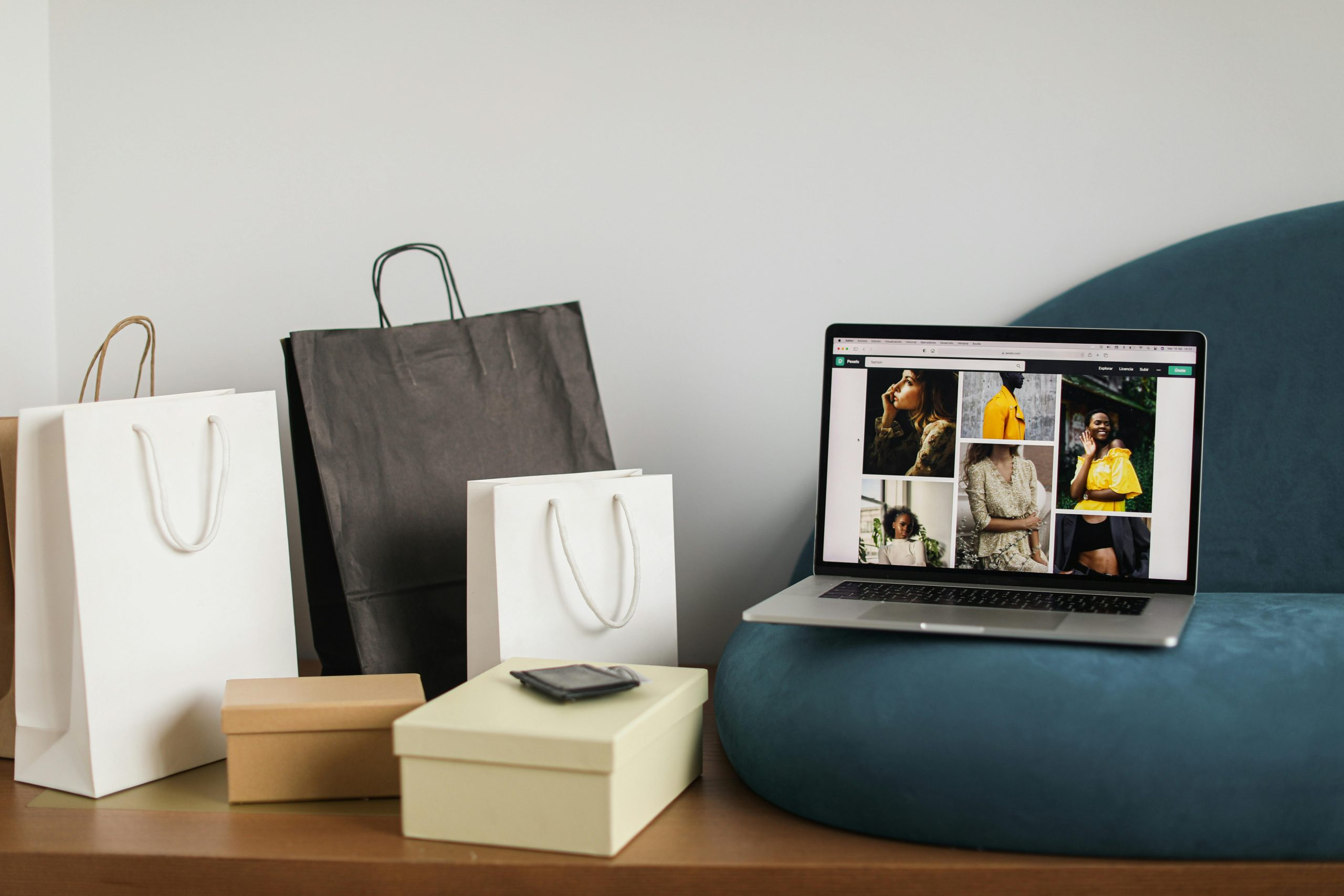 Why Subscription Boxes Are Reshaping Modern Consumer Purchasing Habits